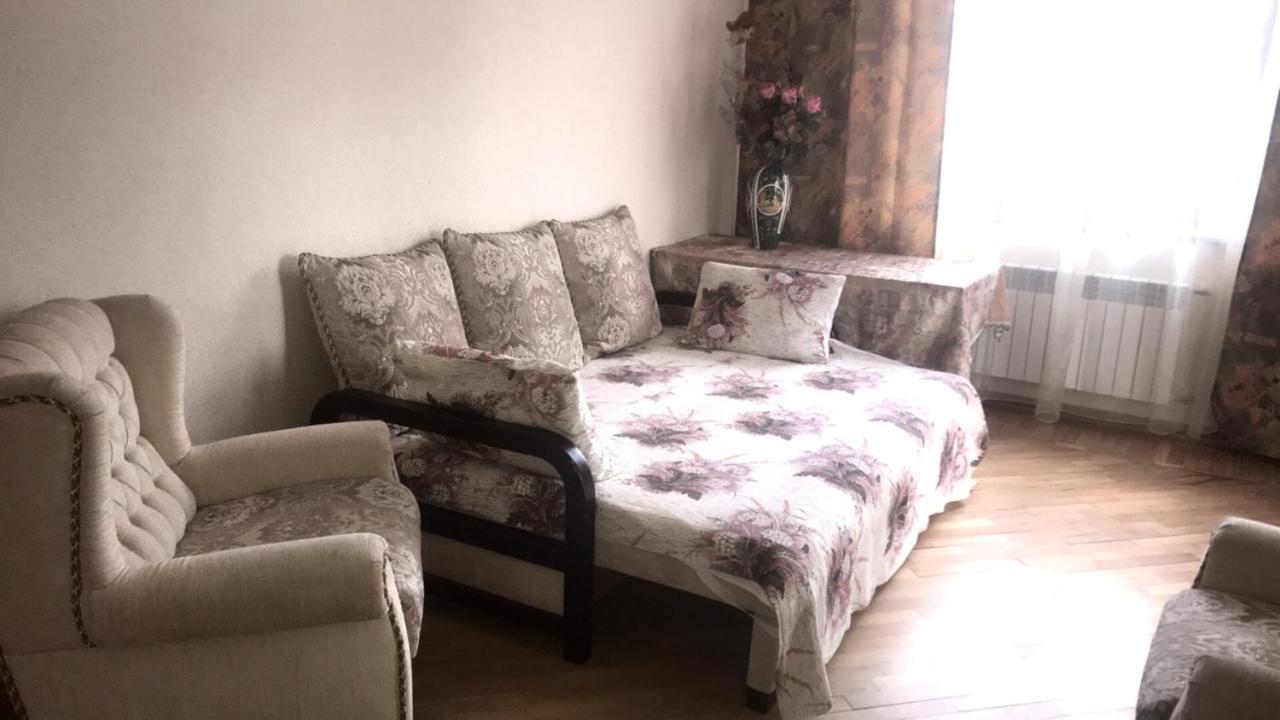 2-Х Квартира Поруч З Сумською, Госпіталь, Парк Центральний Kharkiv Eksteriør billede