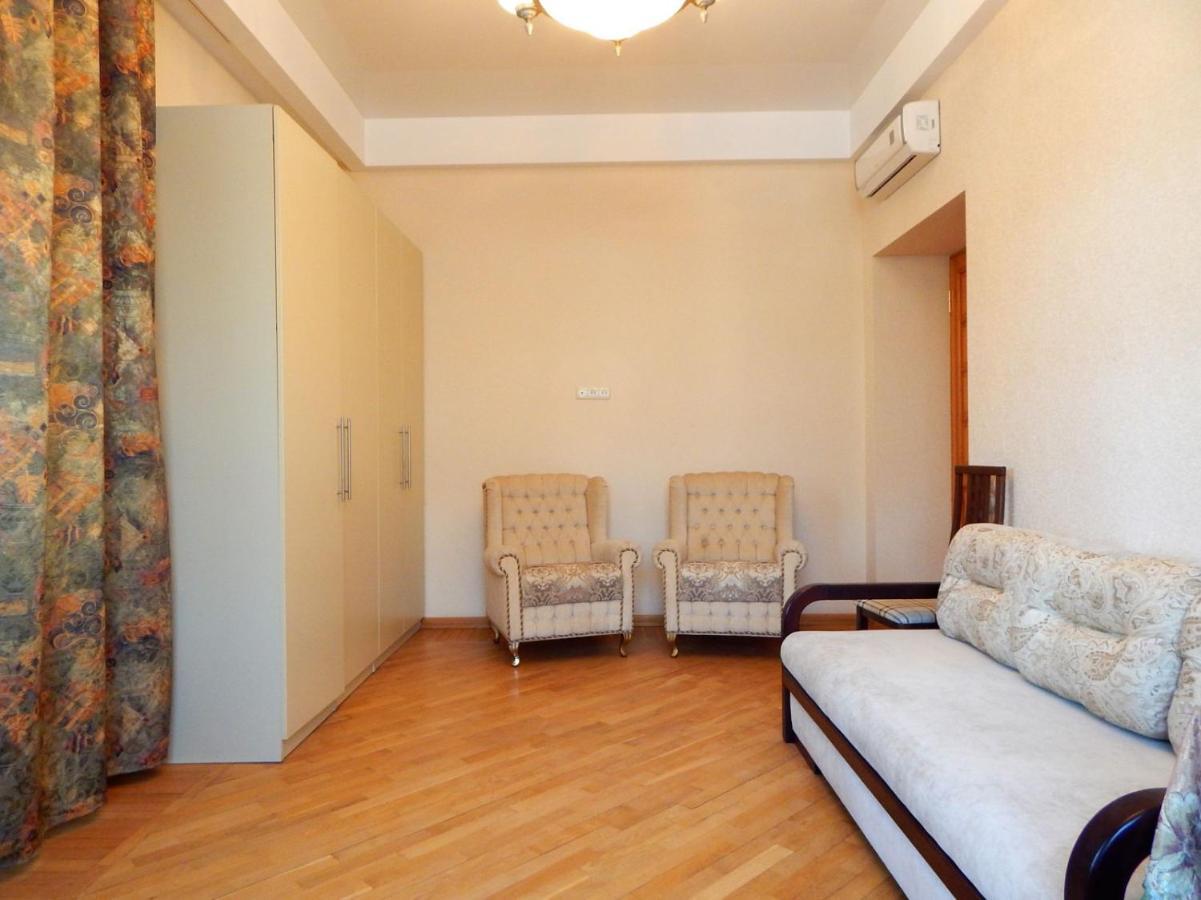 2-Х Квартира Поруч З Сумською, Госпіталь, Парк Центральний Kharkiv Eksteriør billede